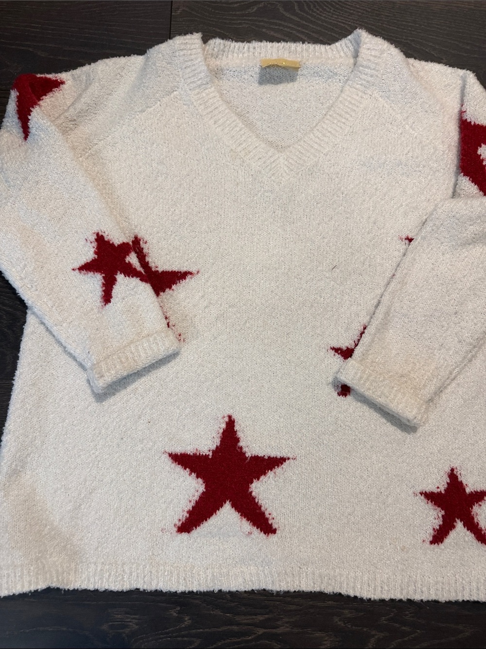 Judith March White V-Neck Sweater with Red Star Pattern